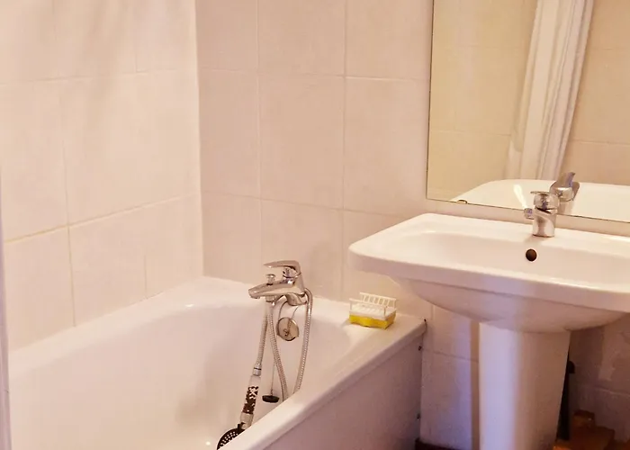 2 Pieces Aux Pieds Des Pistes, Exposition Sud/ouest, Plagne Montalbert - Fr-1-755-16 *